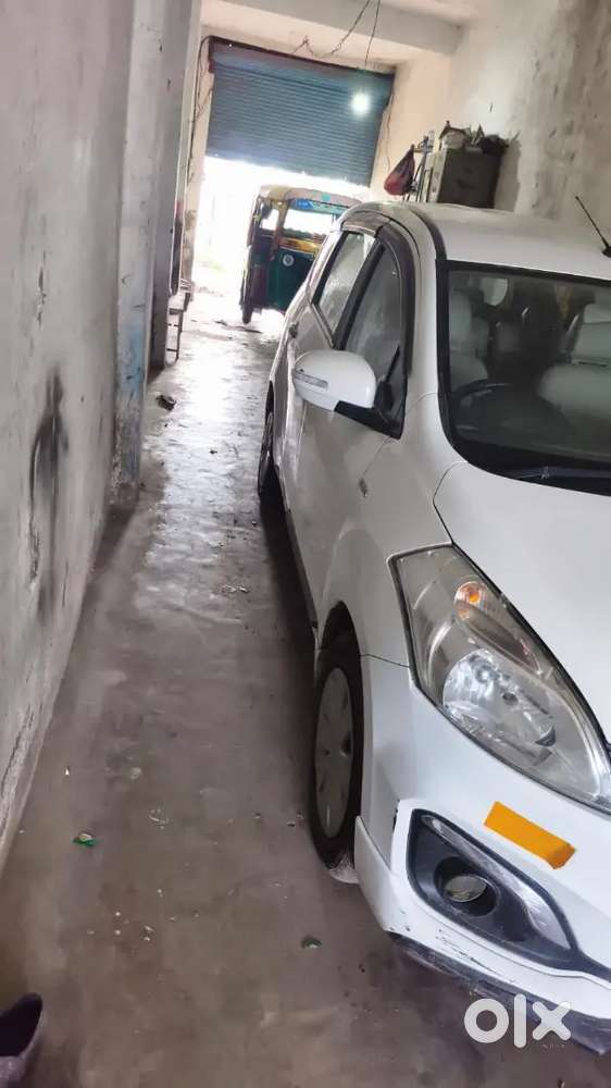 घरेलूगाड़ी है