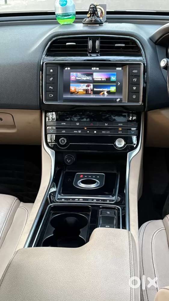 Jaguar Xe Prestige, 2019, Petrol