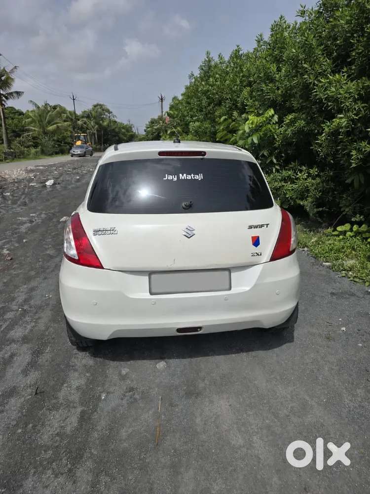Maruti Suzuki Swift 2014 Petrol / Cng