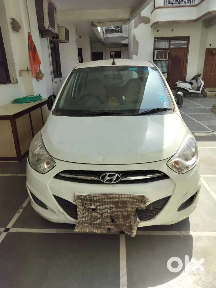 Hyundai I10 Era 2011  28,000 Km  1st Owner  Excellent Condition
