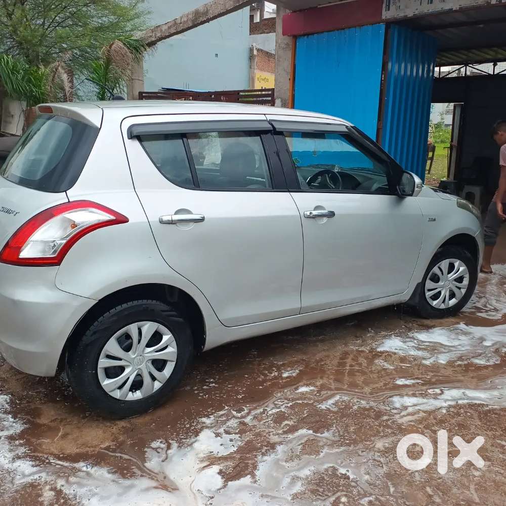 Maruti Suzuki Swift 2015 Diesel 93000 Km Driven