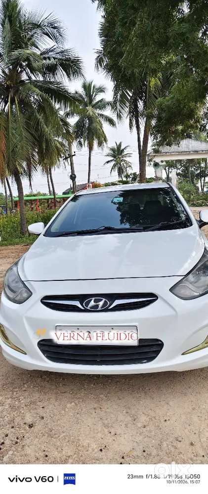 Hyundai Verna Crdi 2012