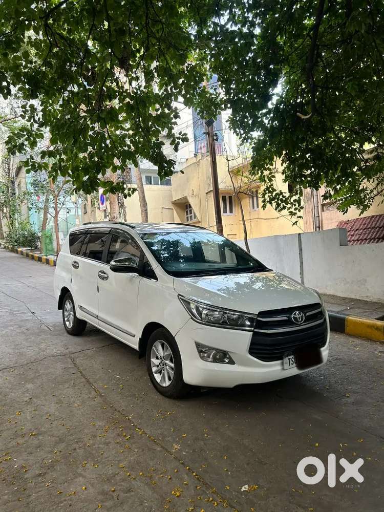 Innova Crysta For Sale In Excellent Condition