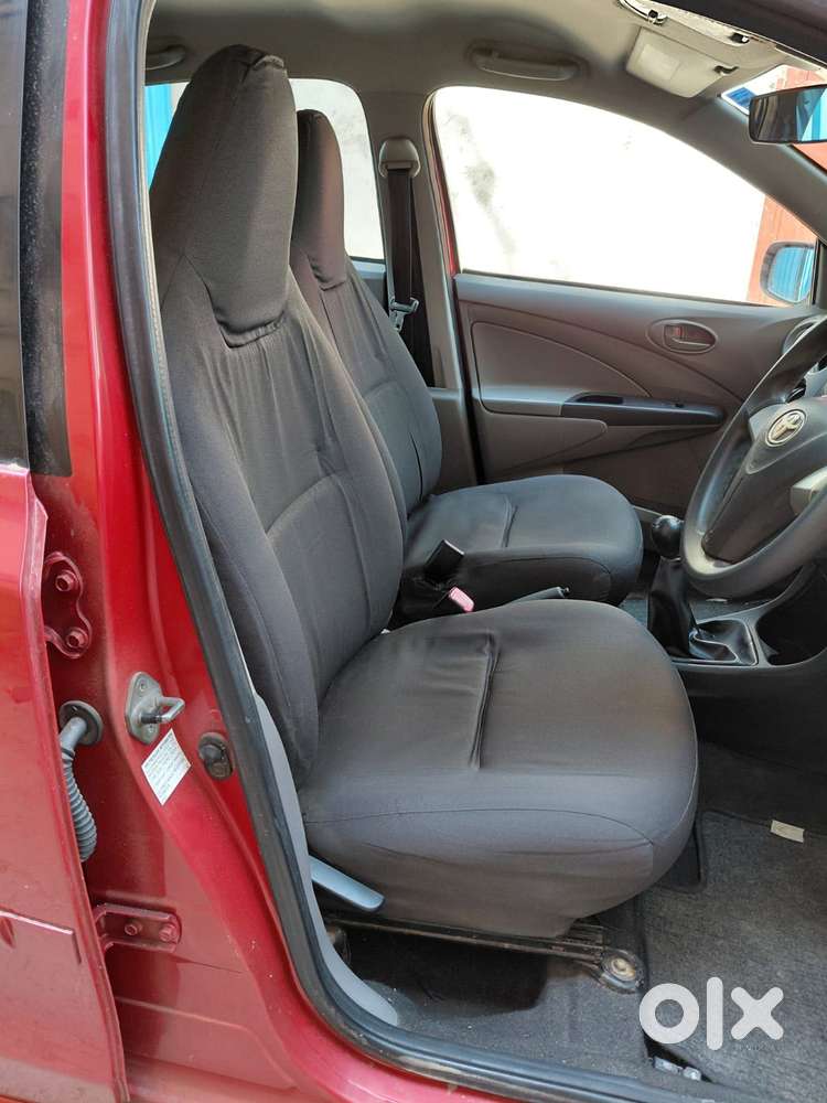 Toyota Etios Liva 2011-2012 G, 2011, Petrol