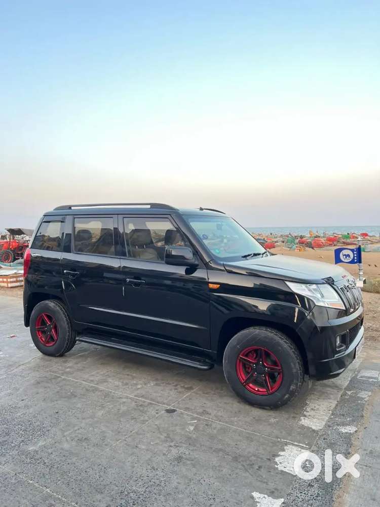 Mahindra Tuv 300 2017