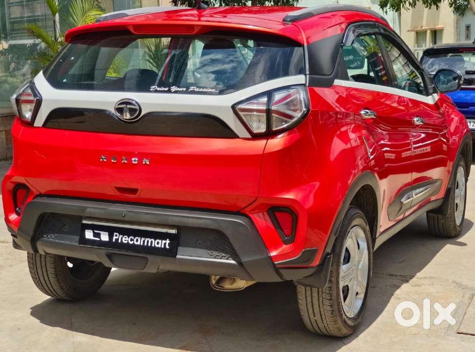 Tata Nexon 1.2 Revotron Xma Amt (s), 2023, Petrol