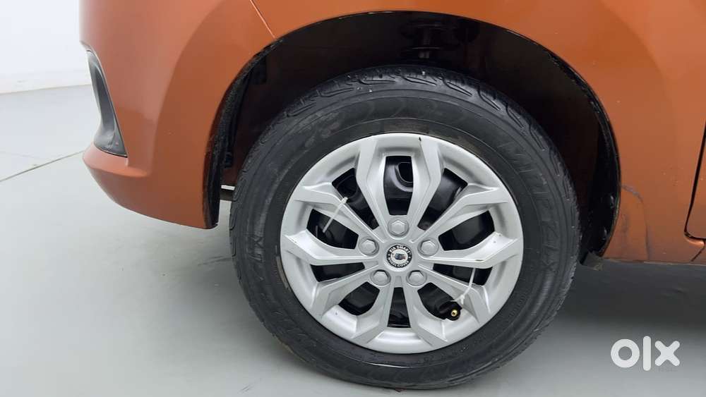 Maruti Suzuki Alto K10 1.0 Vxi Amt, 2015, Petrol