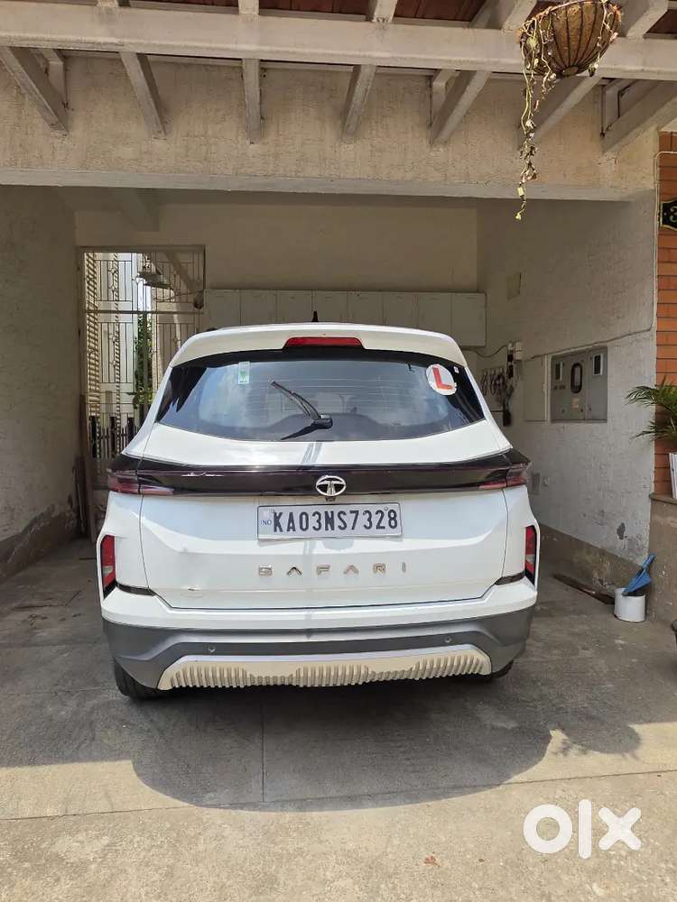 Urgent Sale - Tata Safari Accomplished Dual Tone White
