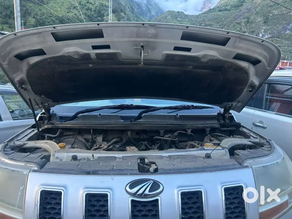 महिंद्रा Tuv 300 2018 फर्स्ट ओनर  Mahindra Tuv 300 2018 1st