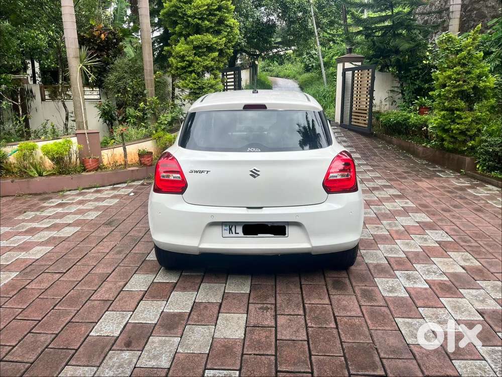 Maruti Suzuki Swift Vxi Optional, 2021, Petrol