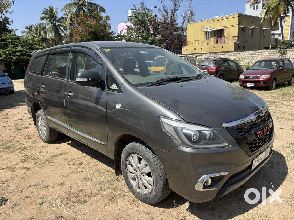Toyota Innova 2.5 G (diesel) 8 Seater, 2011, Diesel