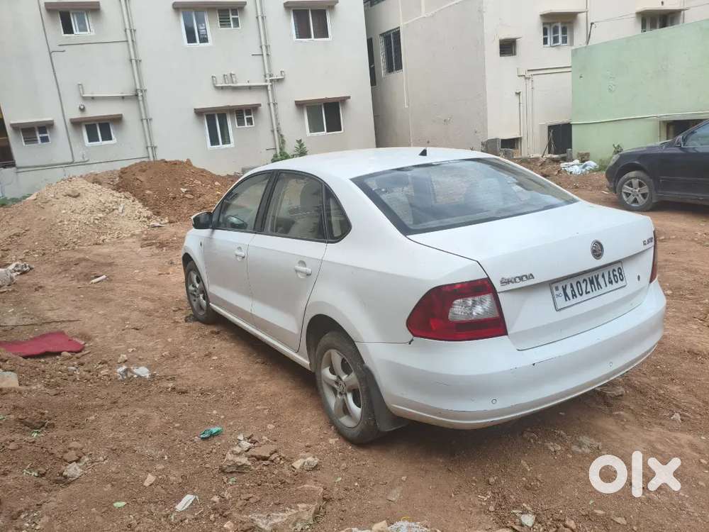 Skoda Rapid Elegance 2015 Diesel Automatic