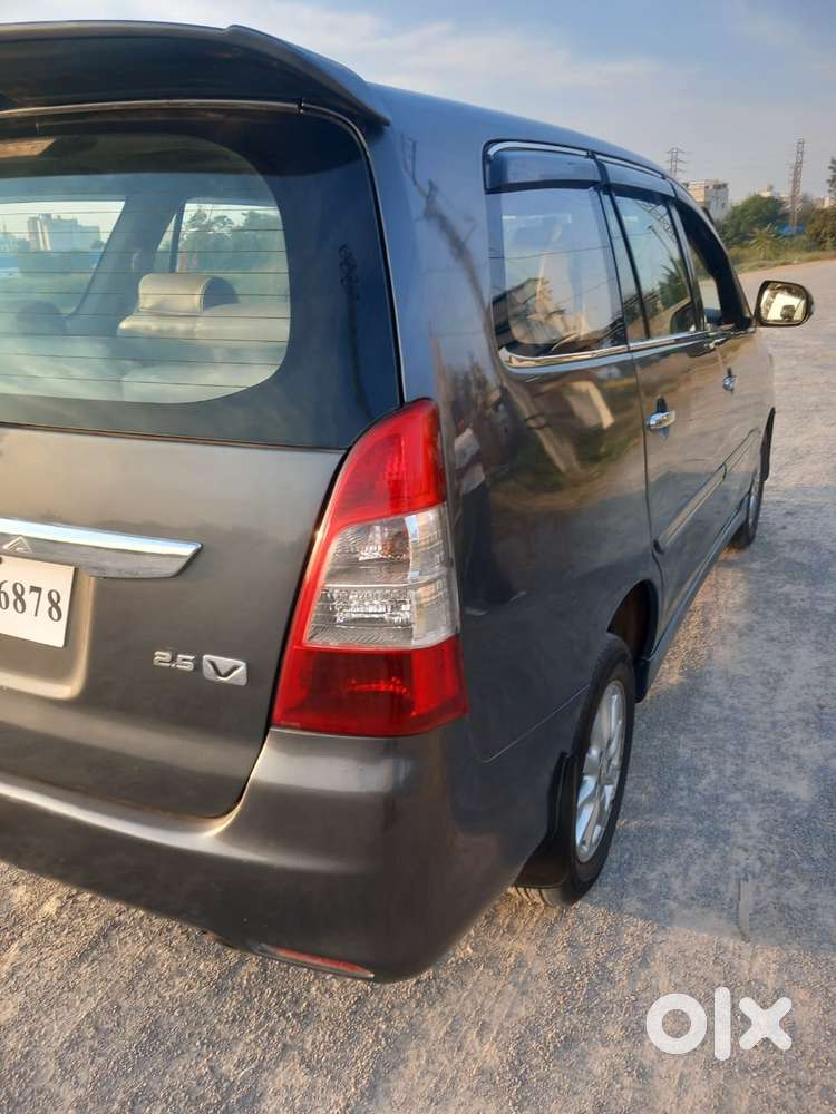 Toyota Innova 2.5 Vx 8 Str Bs-iii, 2012, Diesel