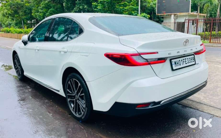 Toyota Camry Hybrid, 2026, Cng & Hybrids