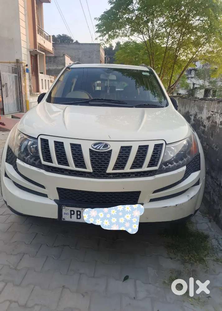 Mahindra Xuv500 W8 2012