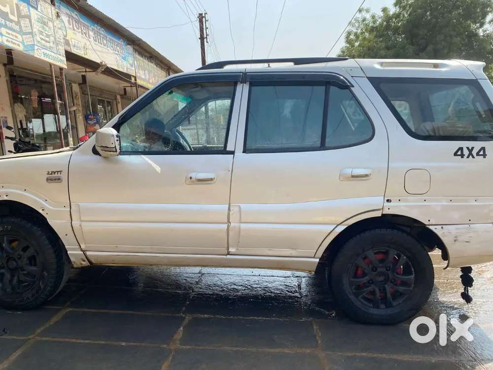 Tata Safari 2010 Diesel 100000 Km Driven