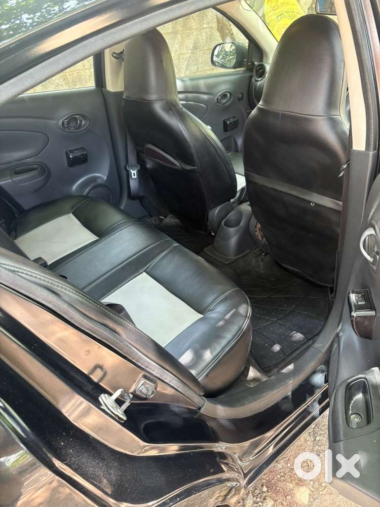 Nissan Sunny Petrol 2011