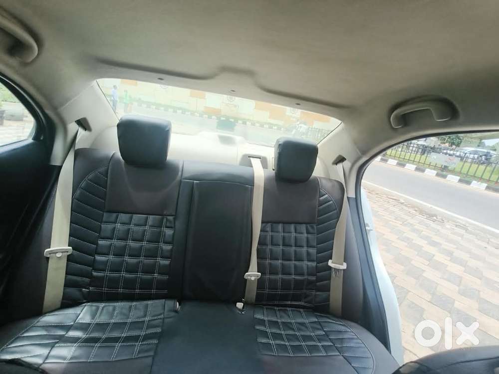 Maruti Suzuki Dzire 1.2 Vxi, 2025, Petrol
