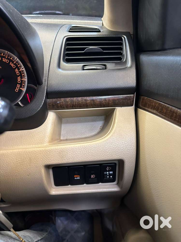 Maruti Suzuki Swift Dzire Vdi, 2015, Diesel