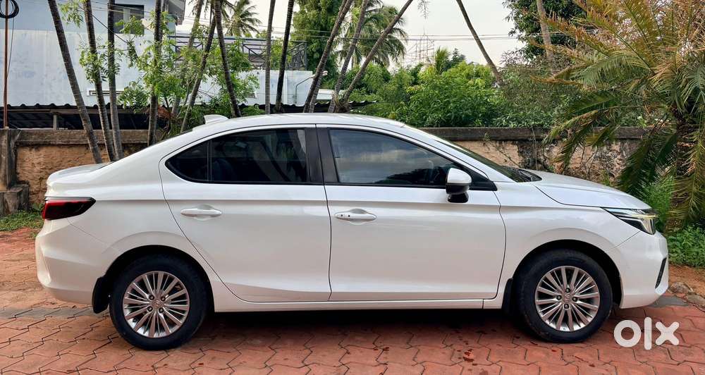 Honda City 1.5 V 5th Gen I-vtec Mt, 2021, Petrol