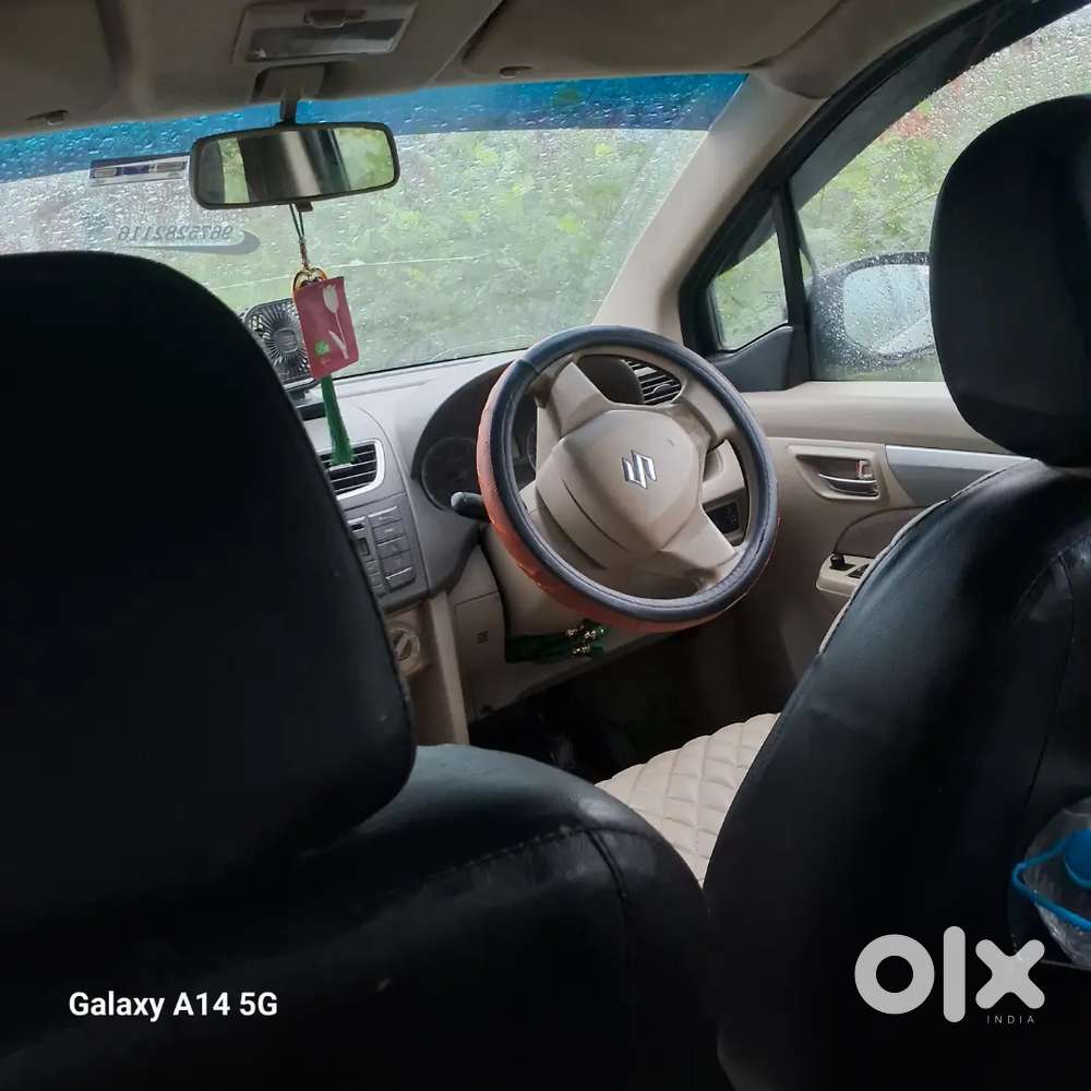 7 Seater Ertiga Car