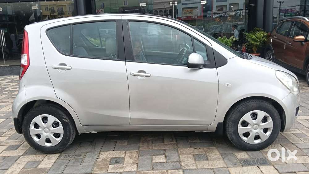 Maruti Suzuki Ritz Vxi, 2011, Petrol