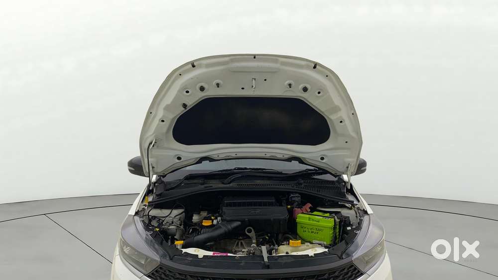 Tata Tiago 1.2 Revotron Xta, 2023, Petrol