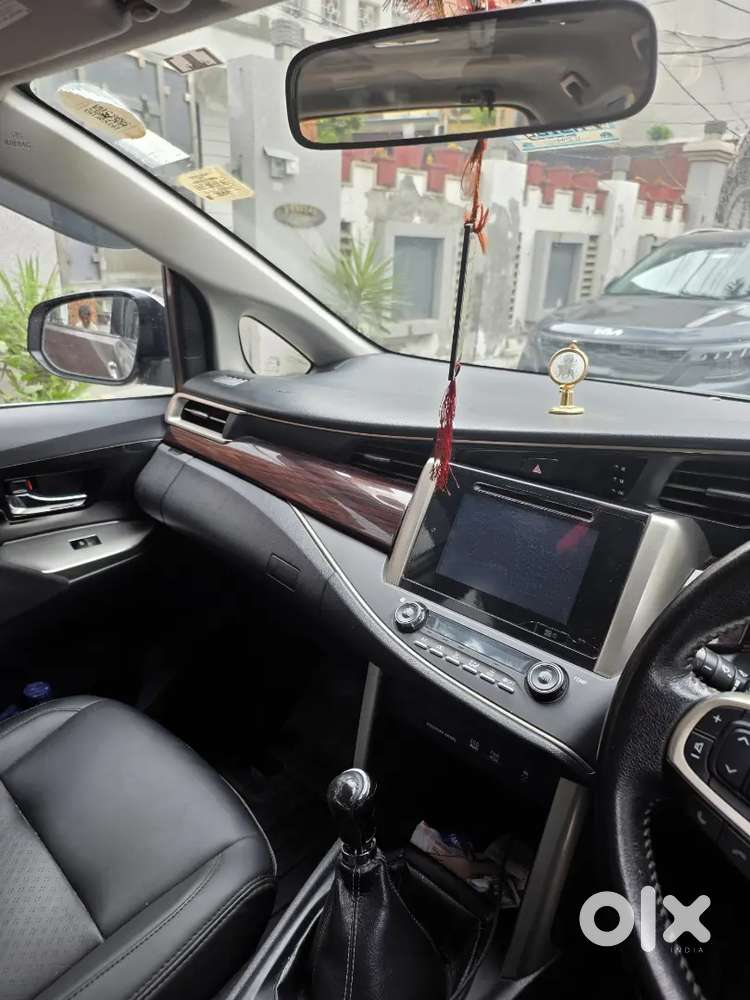 Toyota Innova Crysta 2017