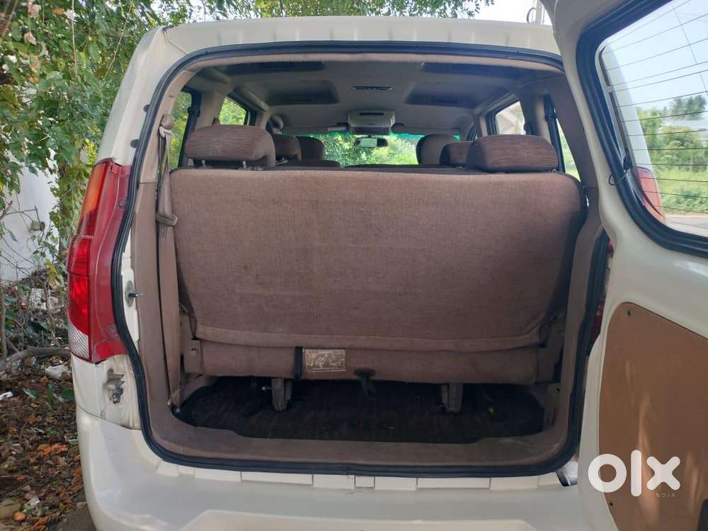 Mahindra Xylo 2009-2011 E8 Abs Airbag Bsiv, 2011