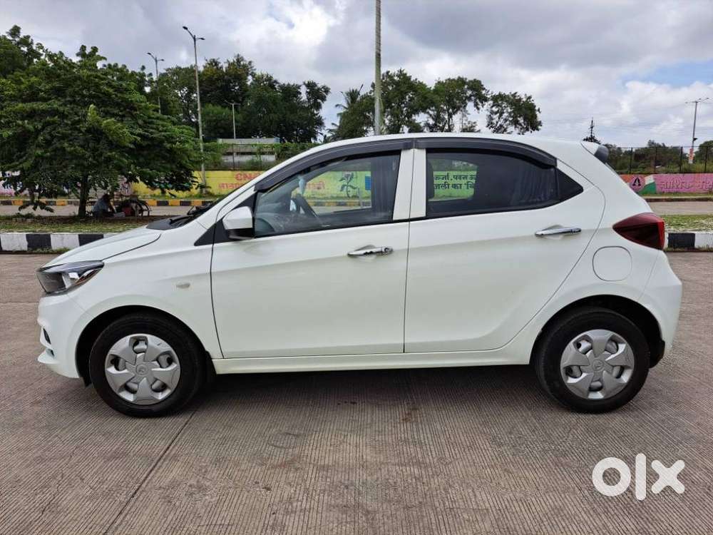 Tata Tiago 1.2 Revotron Xm Cng, 2023, Cng & Hybrids