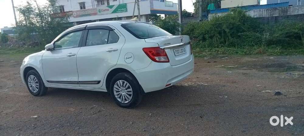 Maruti Suzuki Dzire 1.2 Vxi, 2022, Petrol