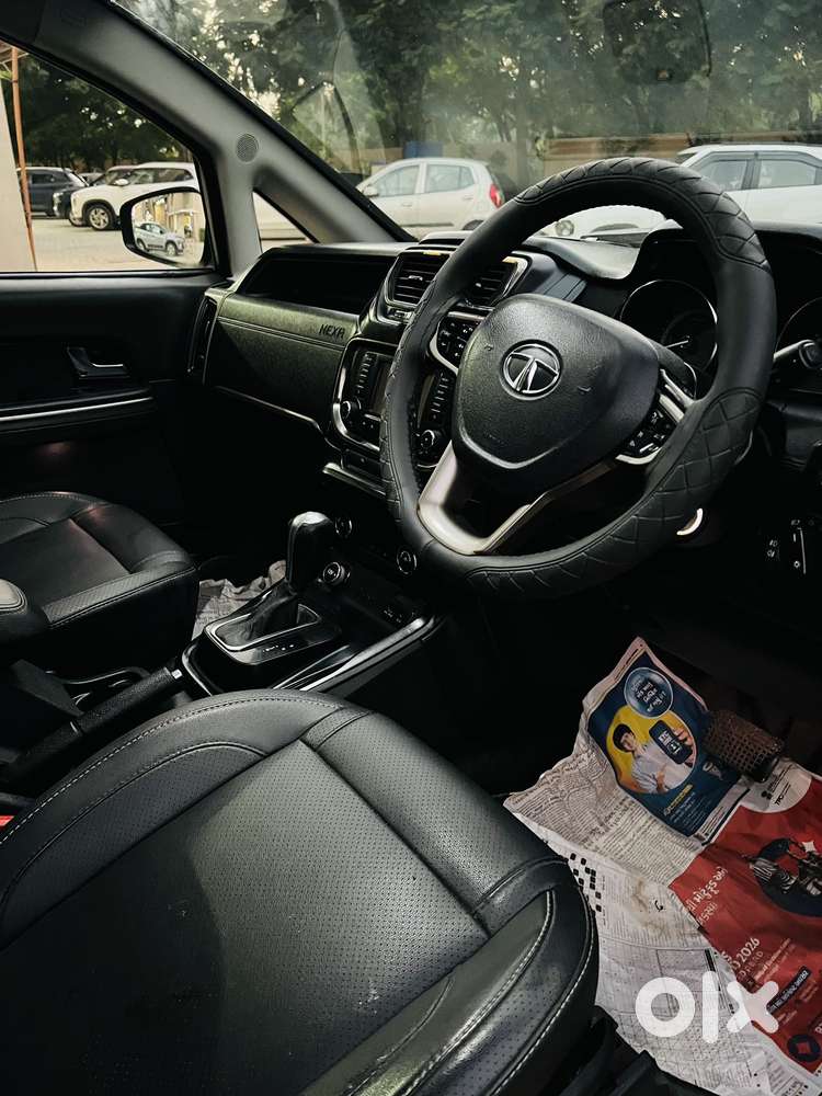 Tata Hexa 2.2 Xta 4x2 7 Str Dual Tone, 2017, Diesel
