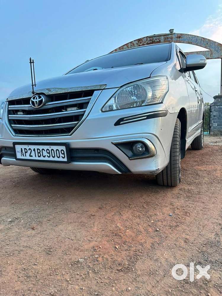 Toyota Innova 2015 Diesel Well Maintained