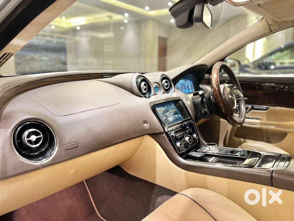 Jaguar Xj Diesel Automatic 2015 Year