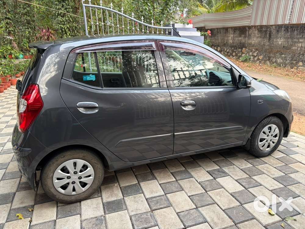 I10 Sportz Reg & Tax Till 2031