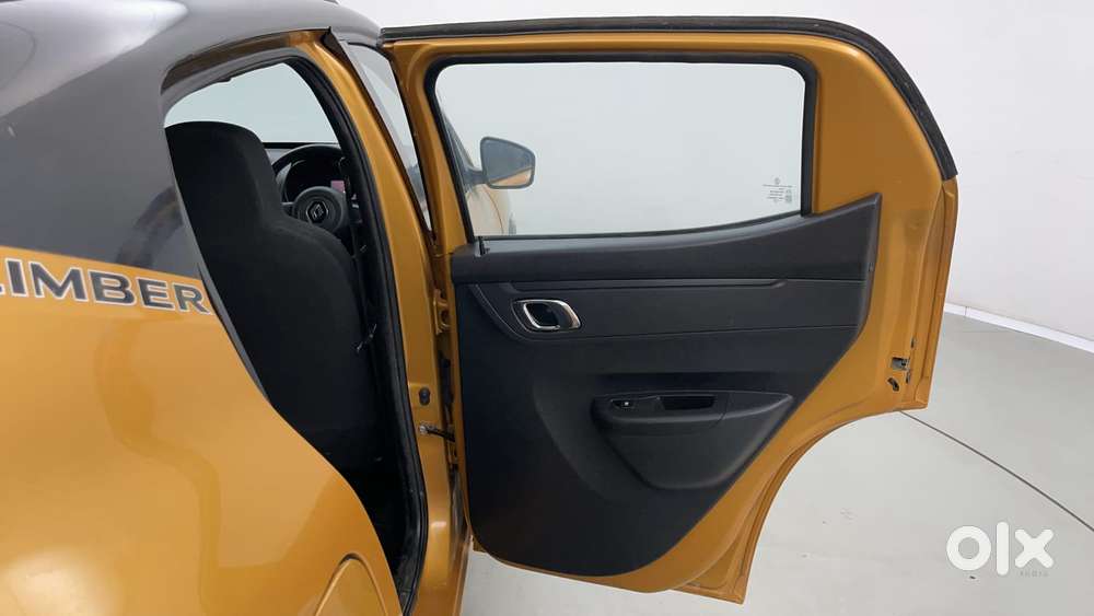 Renault Kwid 1.0 Climber (o) Dual Tone, 2022, Petrol
