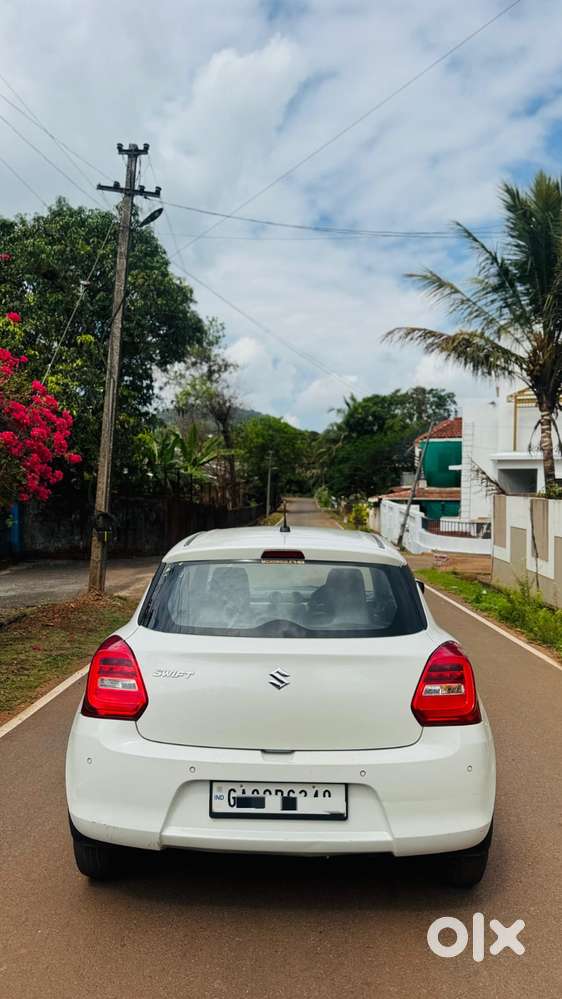 Maruti Suzuki Swift Vxi + Manual, 2020, Petrol