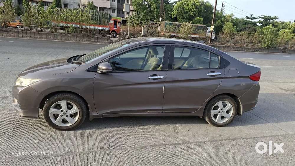 Pristine Honda City Vx Cvt Automatic Petrol + Cng : Mileage With Power