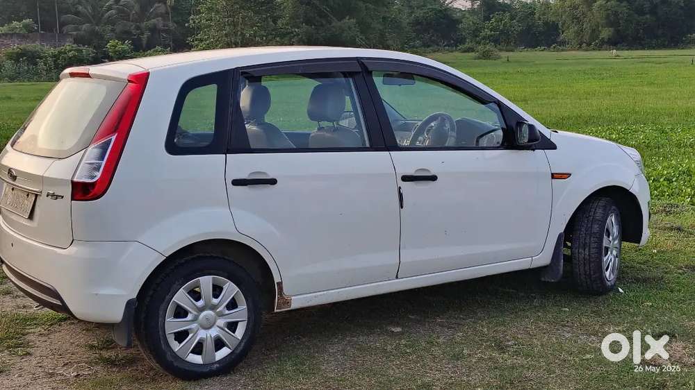 Ford Figo 2013 Petrol 76000 Km Driven