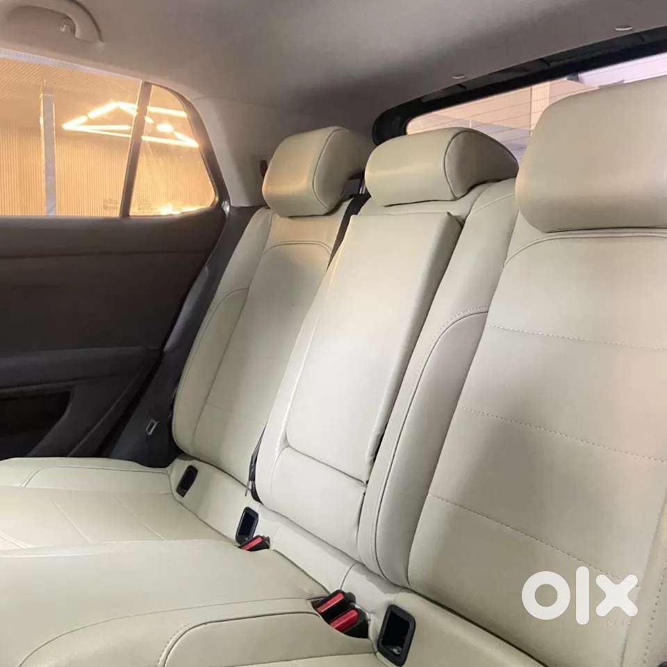 Volkswagen Taigun 1.0 Tsi Highline At, 2022, Petrol