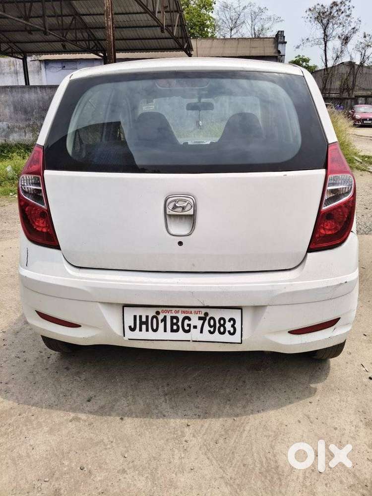 Hyundai I10 Sportz, 2014, Petrol