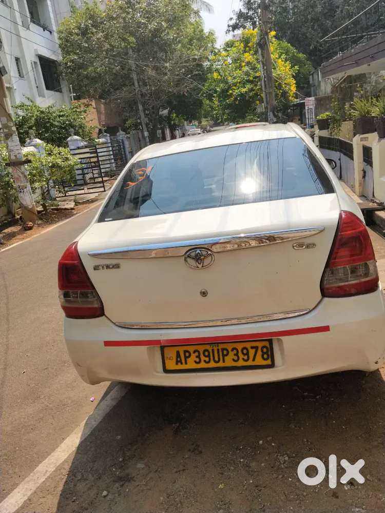 Toyota Etios 2015 Diesel 196000 Km Driven