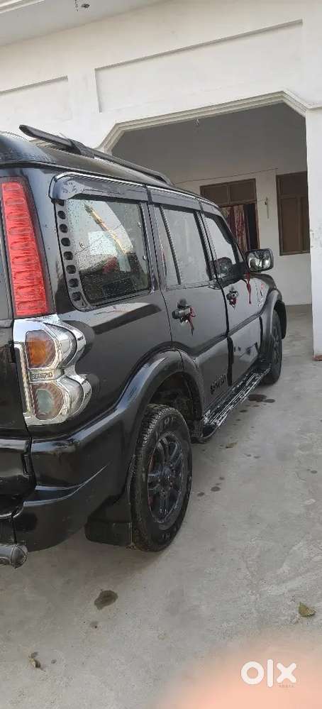 Mahindra Scorpio Classic 2011