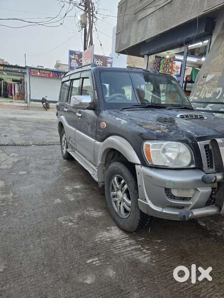 Mahindra Scorpio 2013