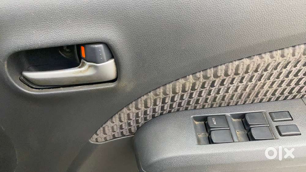 Maruti Suzuki Ritz Vxi, 2012, Petrol