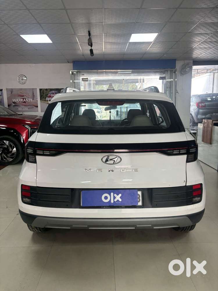 Hyundai Venue S Mt 1.2 Kappa, 2022, Petrol