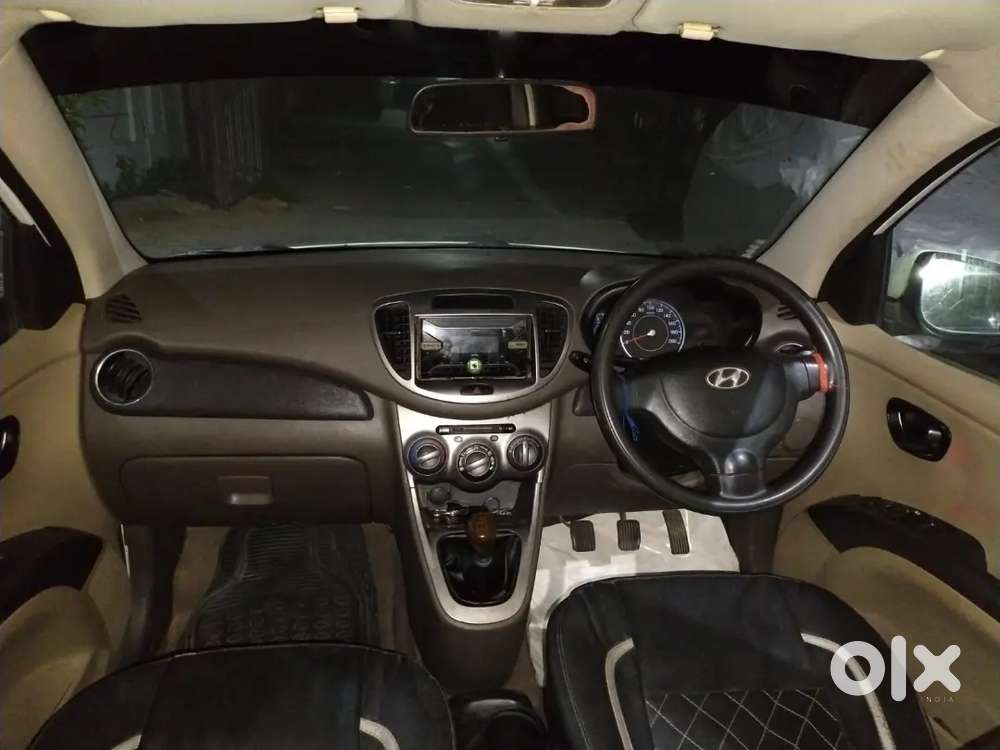 Hyundai I10 Sportz 2012