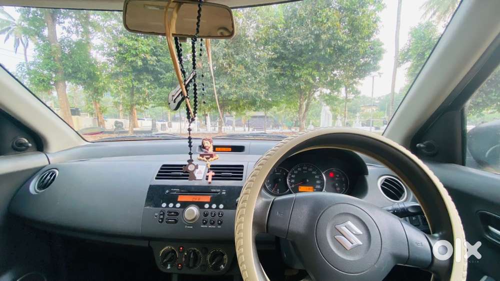 Maruti Suzuki Swift Dzire 2010 Petrol Well Maintained