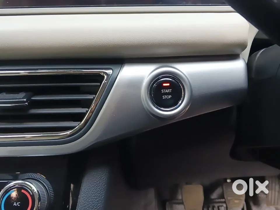 Mahindra Xuv700 2.2 Ax 7 Diesel Mt Luxury Pack Str, 2025, Diesel