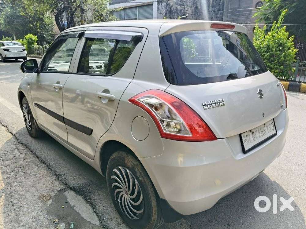 Maruti Suzuki Swift Lxi Option, 2015, Petrol